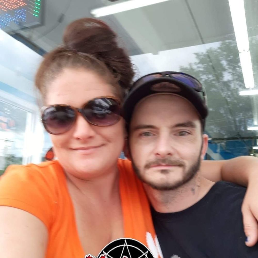 Meet your Posher, Carrie tim